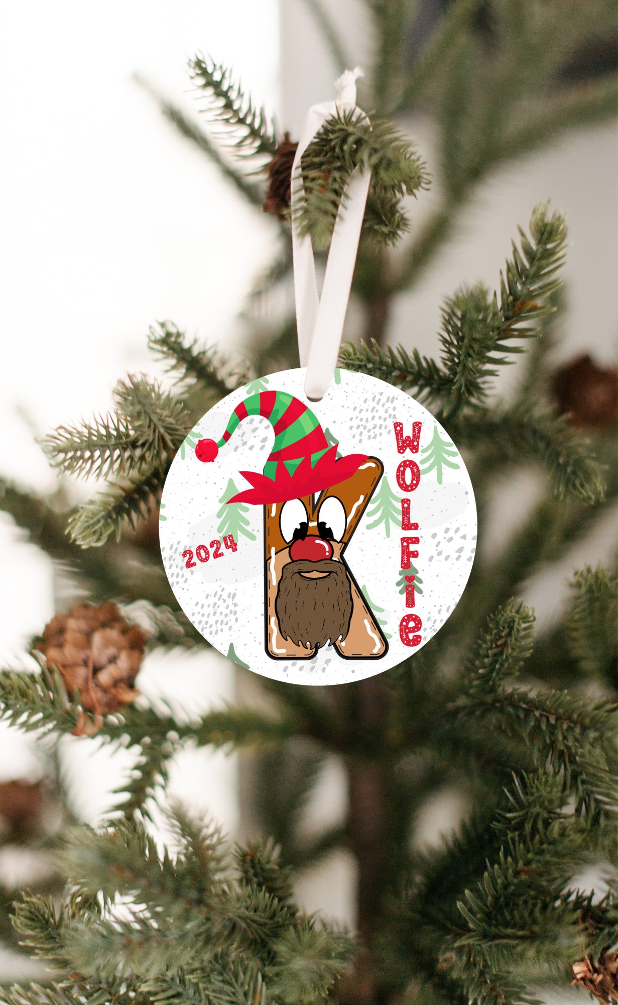 Personalized Christmas Ornament, Christmas Letter favorite person, Gift for kids, Grandkids, Mom & Dad